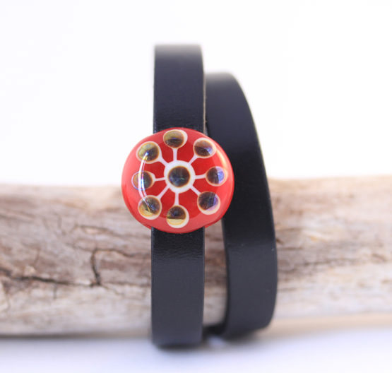 Leather & Glass - Atome